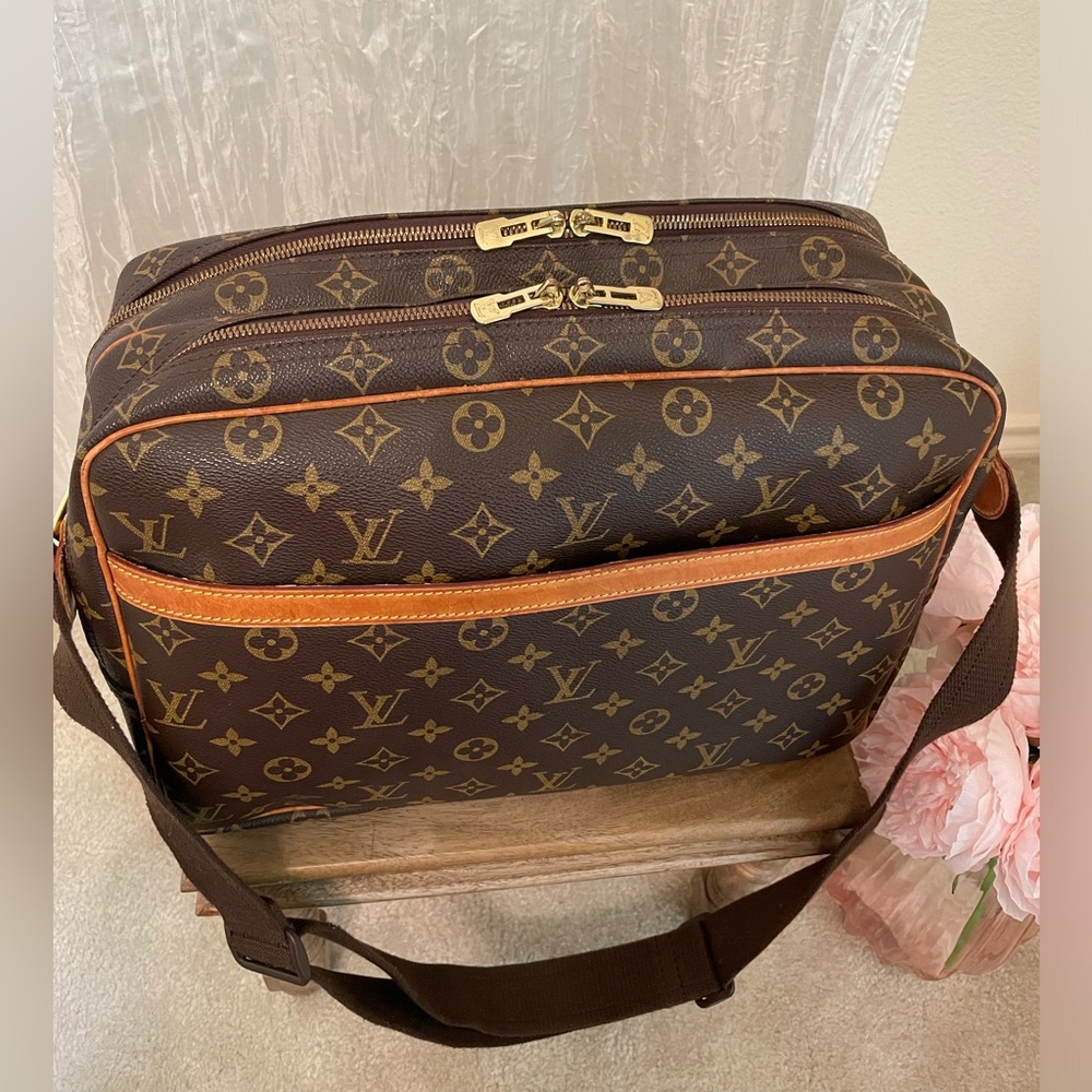 Louis Vuitton Reporter GM - Picture 2 of 16
